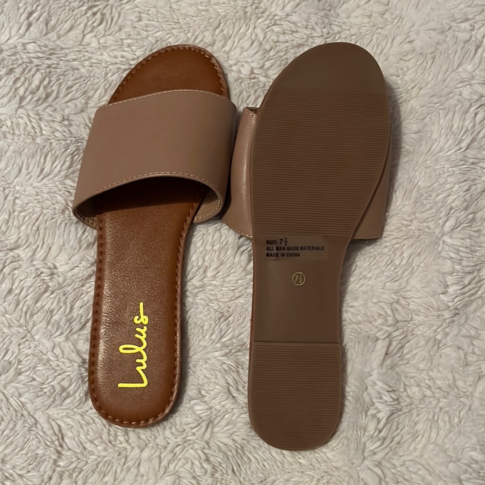 NWOT Lulus Sandals